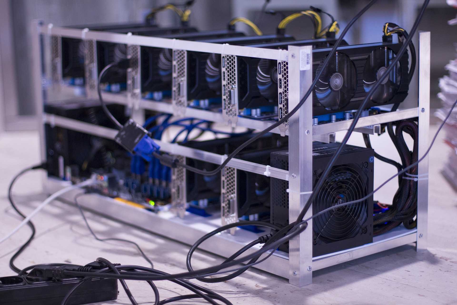 was ist kryptowährungs-mining und wie baut man bitcoin ab? how does bitcoin mining work